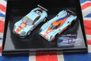 ScaleXtric C3055A  ASTON MARTIN RACING